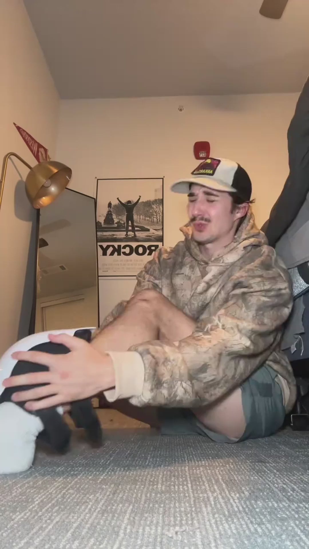 Elevra™ Knee Massager video